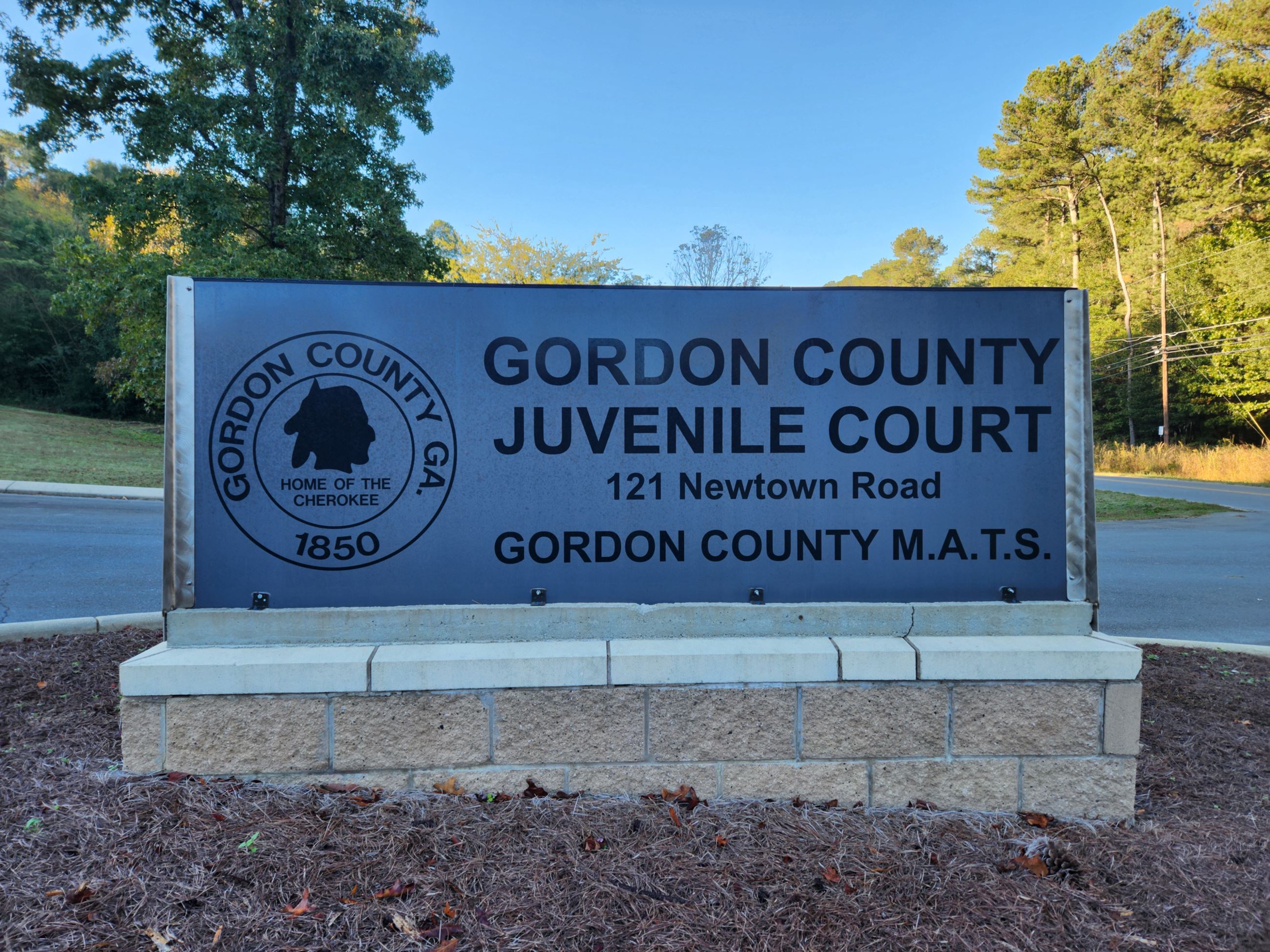 Picture of Juvenile Court Sign 121 Newtown Road