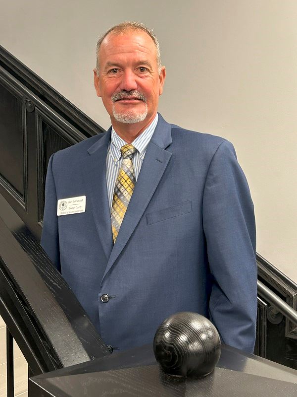 Photo of Commissioner Kurt Sutherland (JPG)